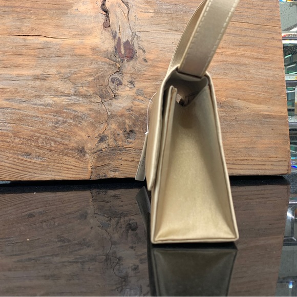 NWT Taupe Colored Shoulder Bag - Picture 4 of 15